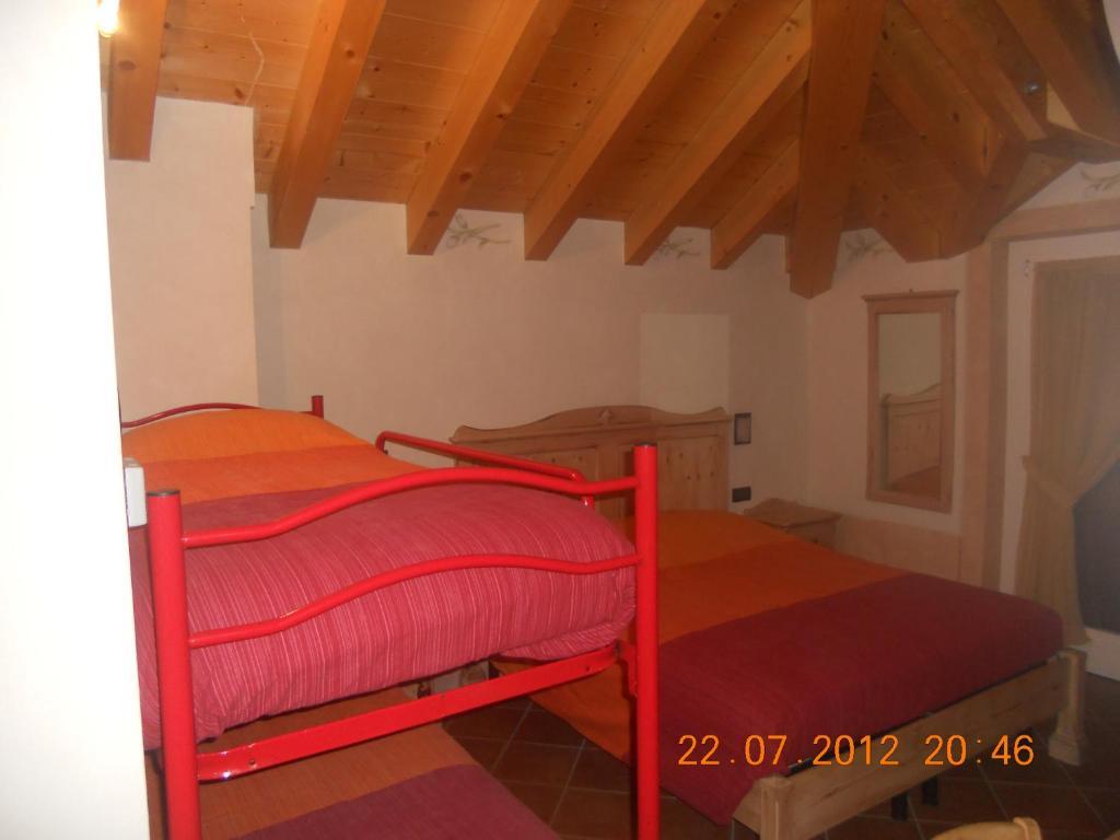 Garni La Genziana Bed and Breakfast Temù Δωμάτιο φωτογραφία